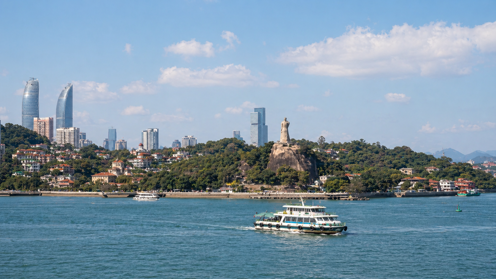 Xiamen daytime coastal landmark view, representing cross-strait exchanges, Taiwanese business affair cases, third-party intervention, and trade-fraud review in Xiamen